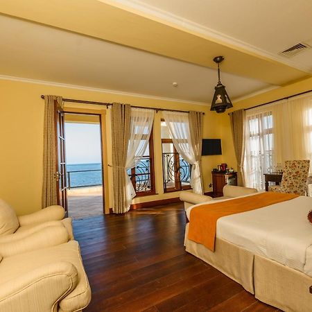Cocoa Boutique Hotel - Your Kenyan Beachfront Bliss Момбаса Екстериор снимка