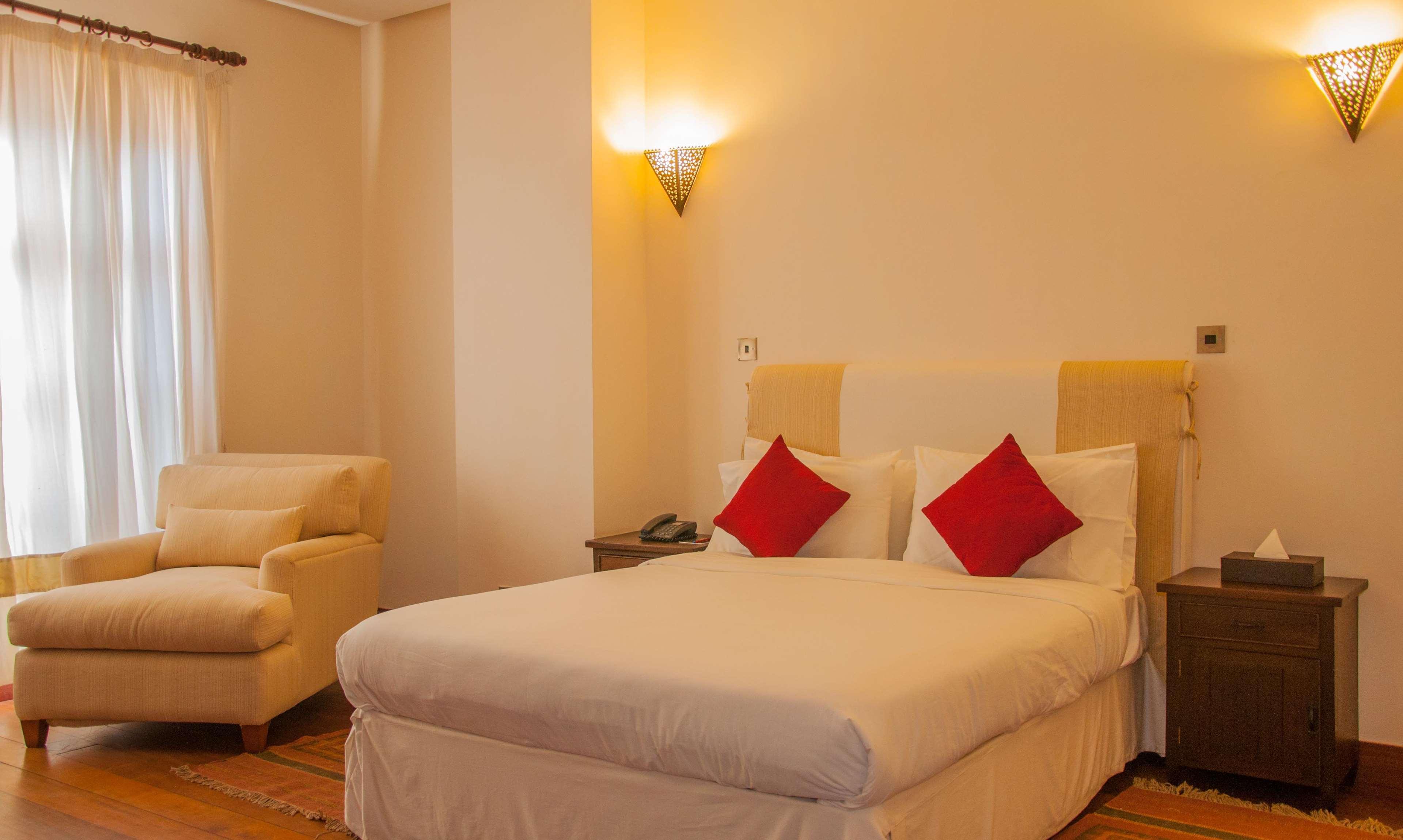 Cocoa Boutique Hotel - Your Kenyan Beachfront Bliss Момбаса Екстериор снимка