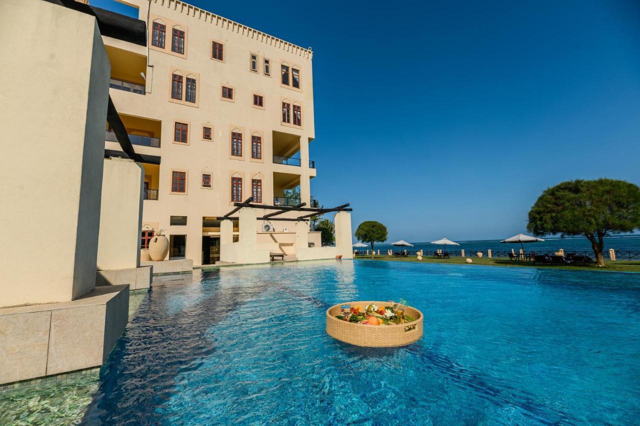 Cocoa Boutique Hotel - Your Kenyan Beachfront Bliss Момбаса Екстериор снимка